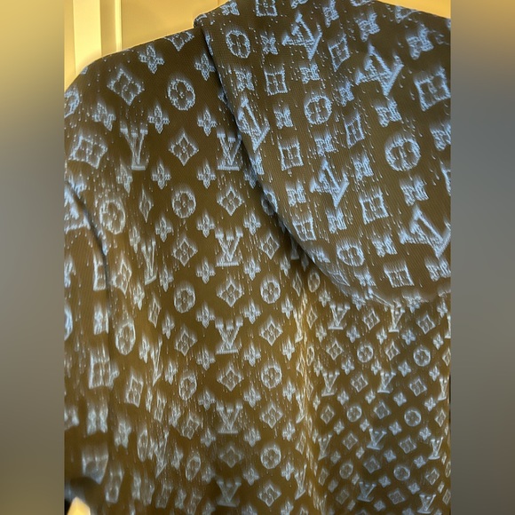 Louis Vuitton Men’s Monogram Hoodie (Size: M) - Picture 9 of 11